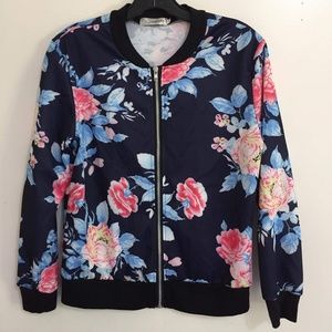 🌹 3/$15 Women's Floral zip up jacket